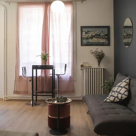 New Apt Near The Champ De Mars Apartment Paris